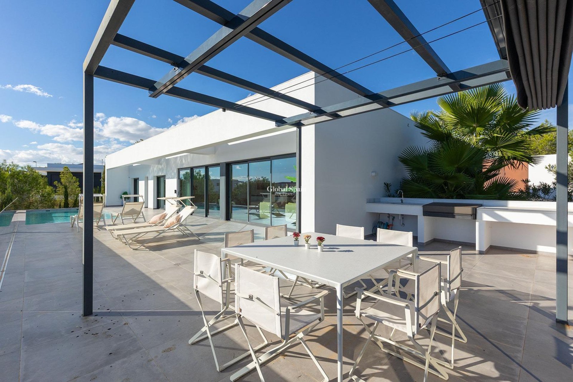 Revente - VILLA -
ORIHUELA - LAS COLINAS GOLF RESORT