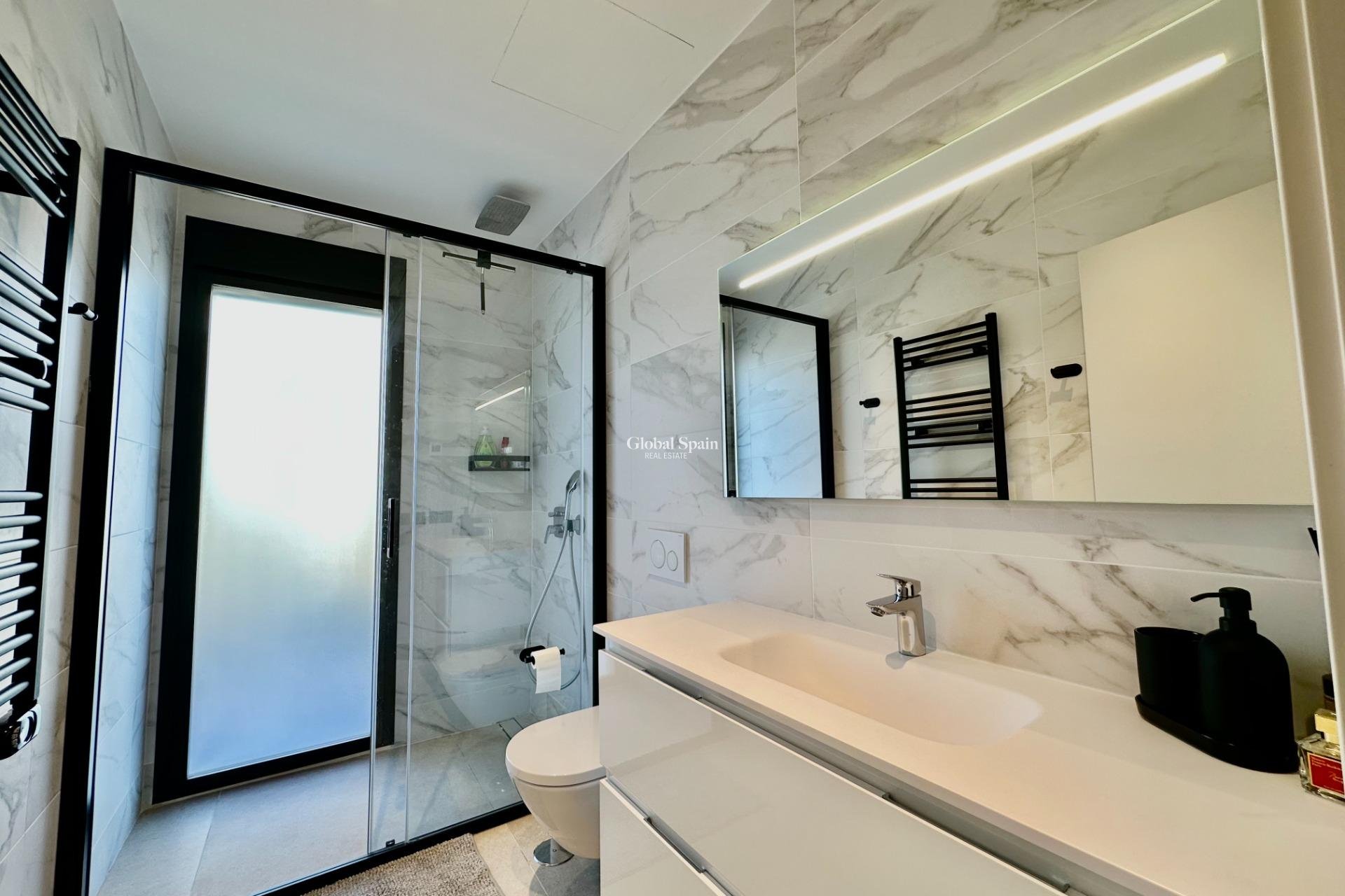 Revente - VILLA -
ORIHUELA - LAS COLINAS GOLF RESORT