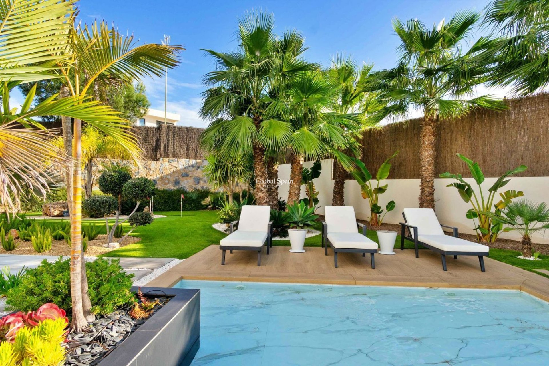 Revente - VILLA -
ORIHUELA - LAS COLINAS GOLF RESORT