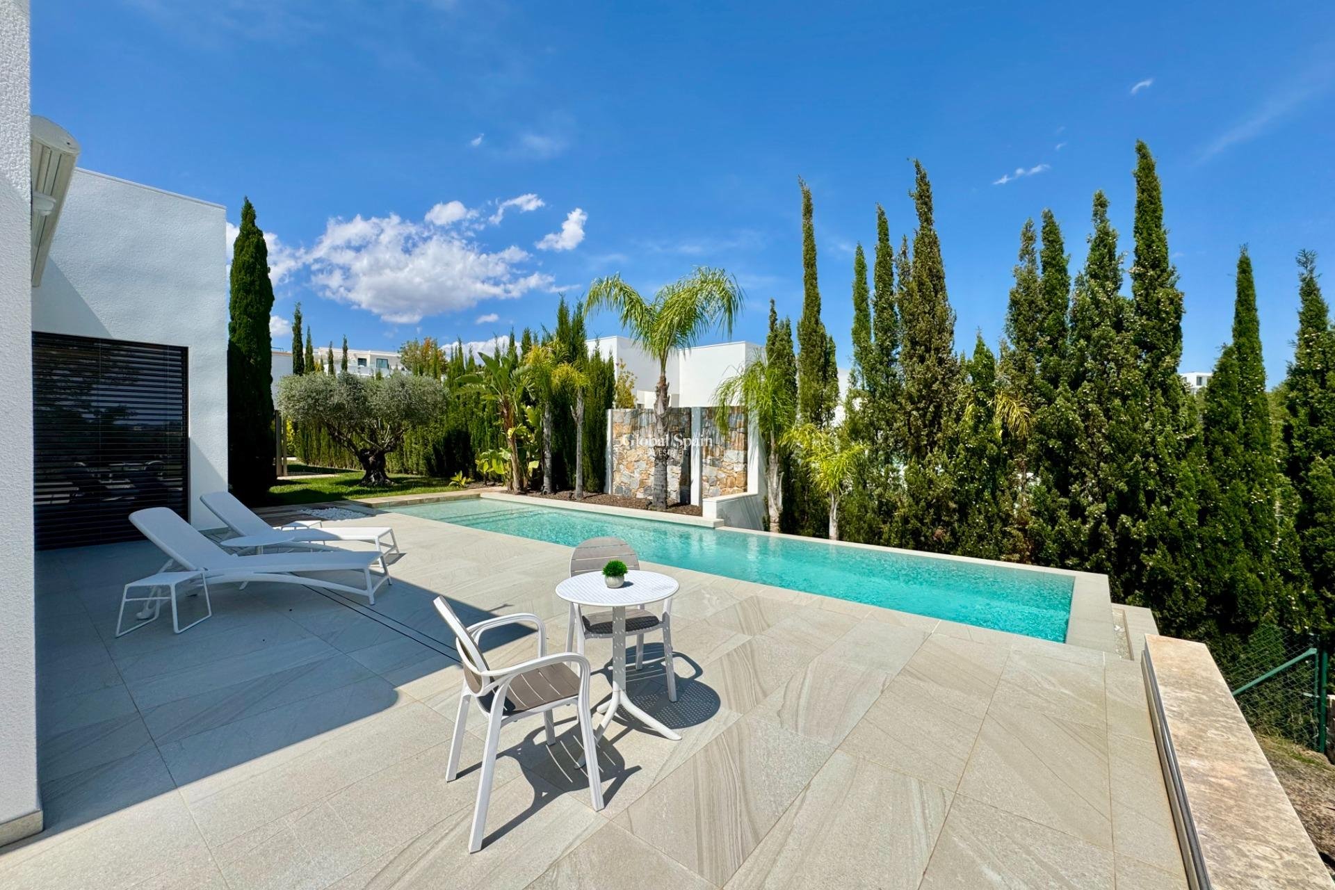 Revente - VILLA -
ORIHUELA - LAS COLINAS GOLF RESORT