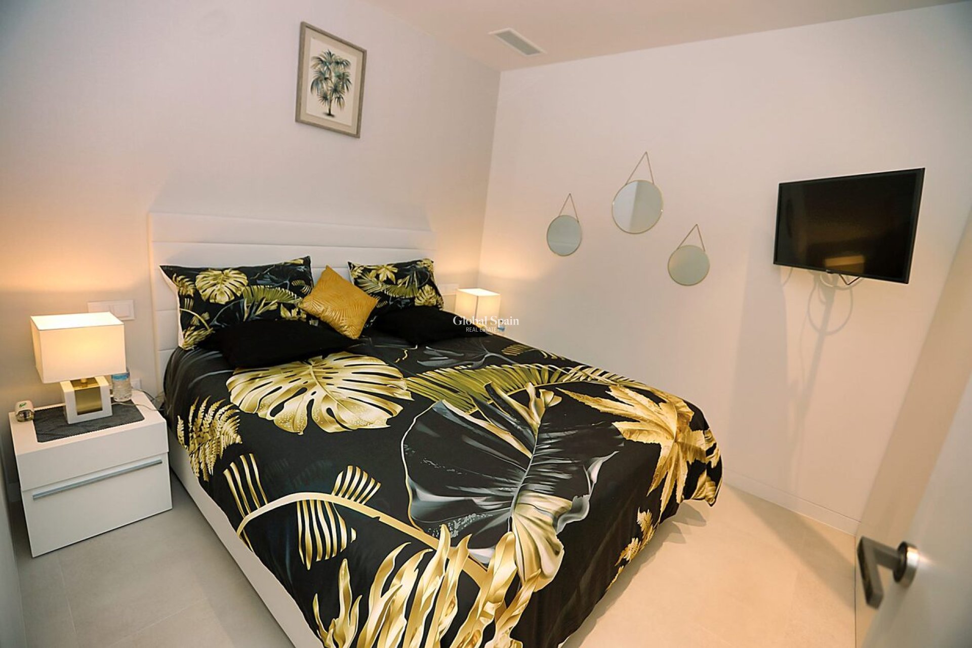 Revente - VILLA -
ORIHUELA - LAS COLINAS GOLF RESORT