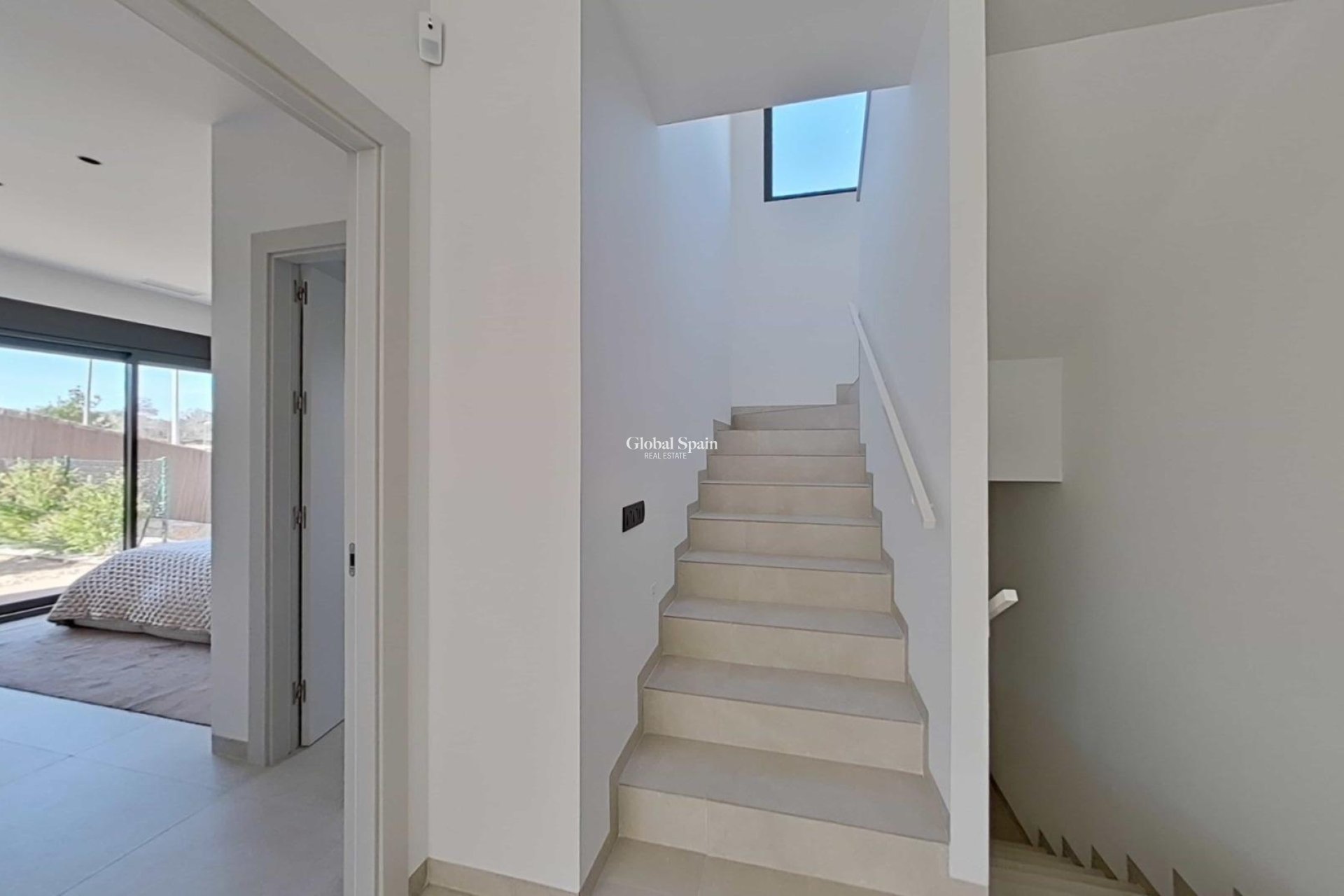 Revente - VILLA -
ORIHUELA - Las Colinas Golf