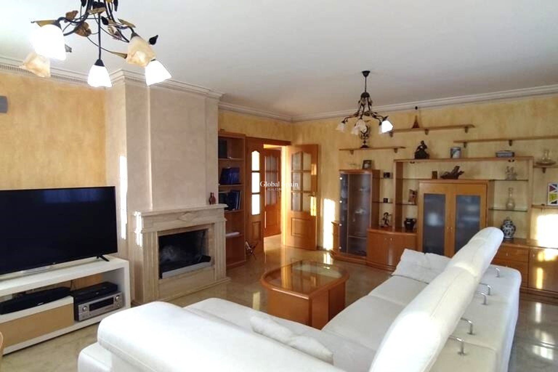 Revente - VILLA -
ORIHUELA - LOS DESEMPARADOS