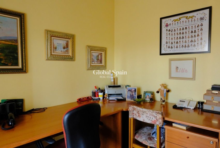 Revente - VILLA -
ORIHUELA - Orihuela Ciudad