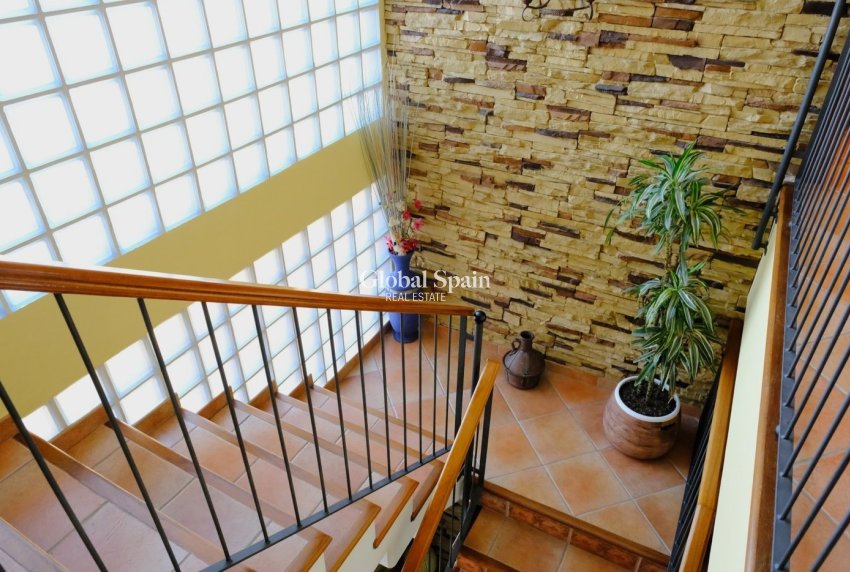 Revente - VILLA -
ORIHUELA - Orihuela Ciudad