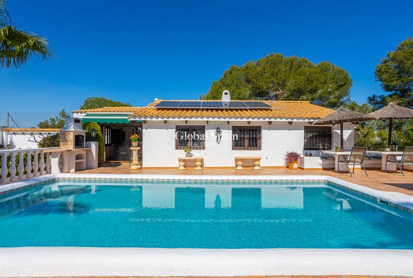 Revente - VILLA -
ORIHUELA - Orihuela Costa