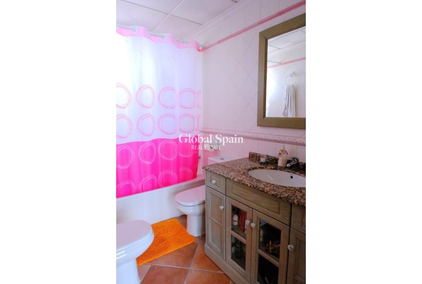 Revente - Villa -
ORIHUELA - Orihuela