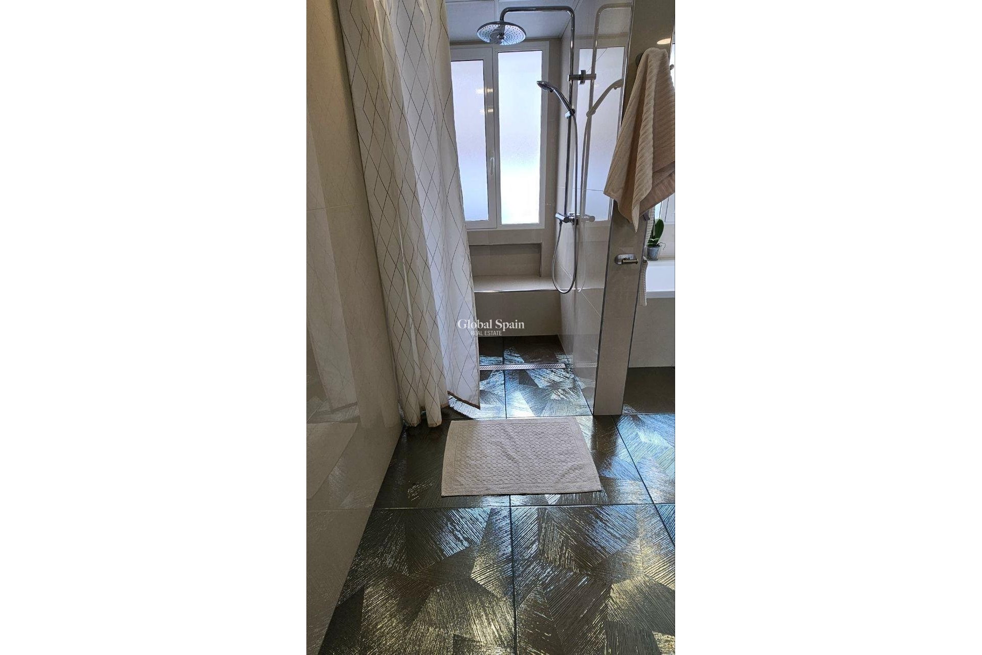 Revente - VILLA -
ORIHUELA - Urb. Montepinar