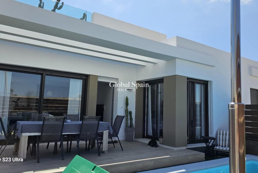 Revente - Villa -
ORIHUELA - Vistabella Golf