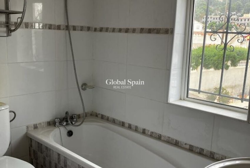 Revente - VILLA -
ORXETA - Costa Blanca