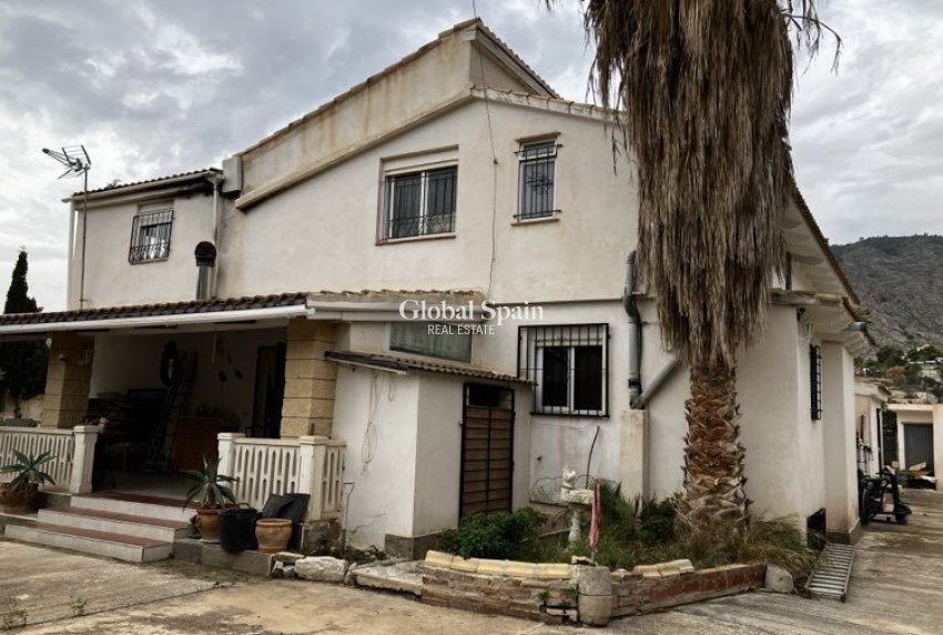 Revente - VILLA -
ORXETA - Costa Blanca