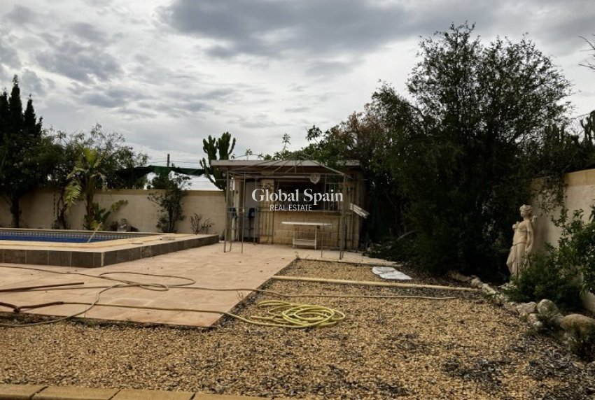 Revente - VILLA -
ORXETA - Costa Blanca