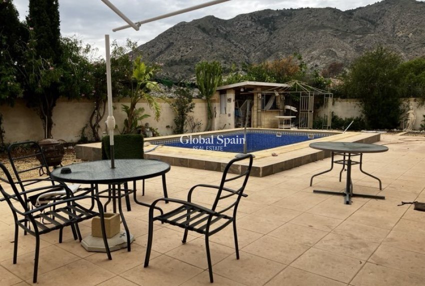 Revente - VILLA -
ORXETA - Costa Blanca