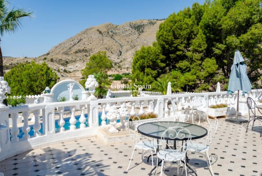 Revente - VILLA -
ORXETA - Orxeta