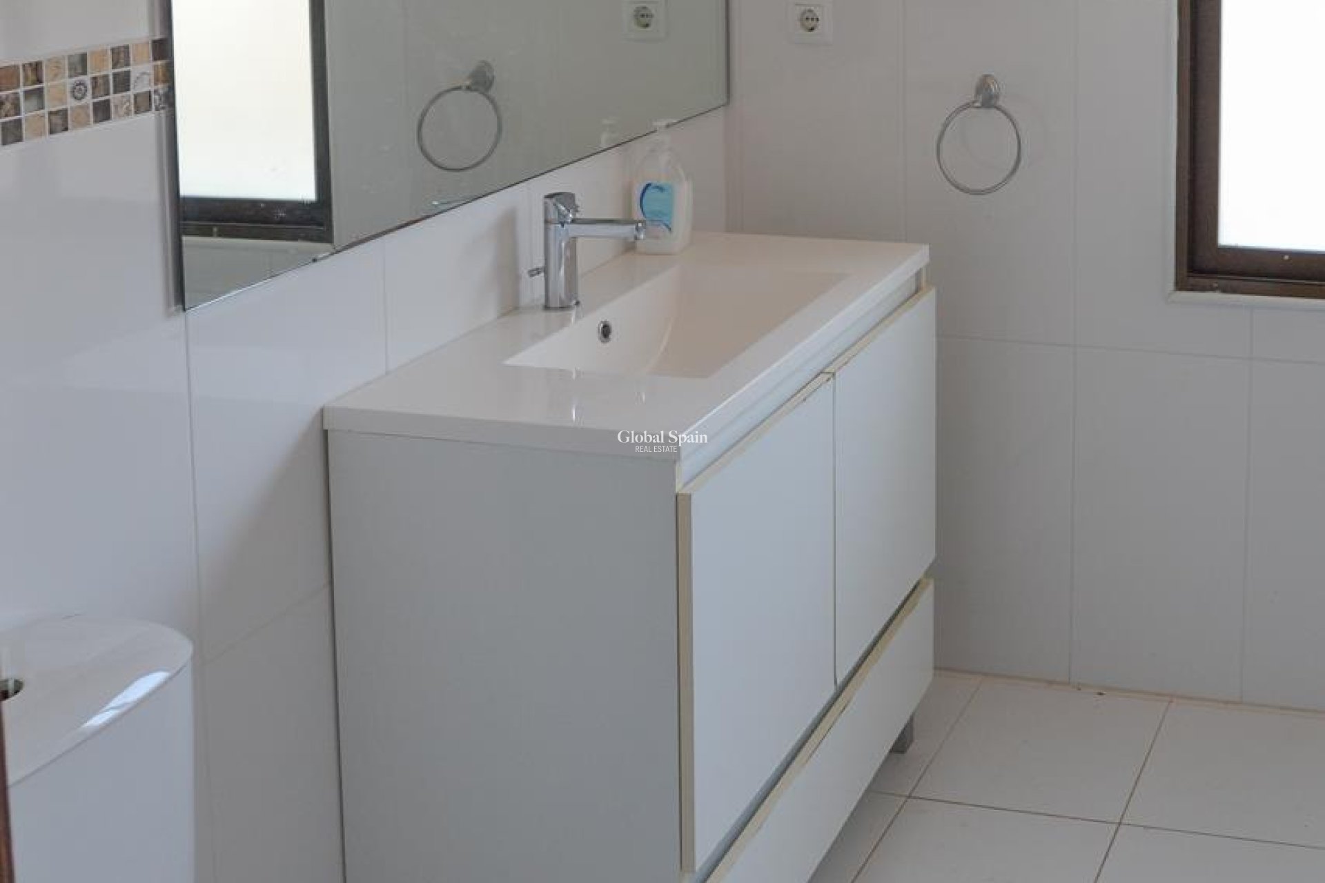 Revente - VILLA -
PEDREGUER - Inland