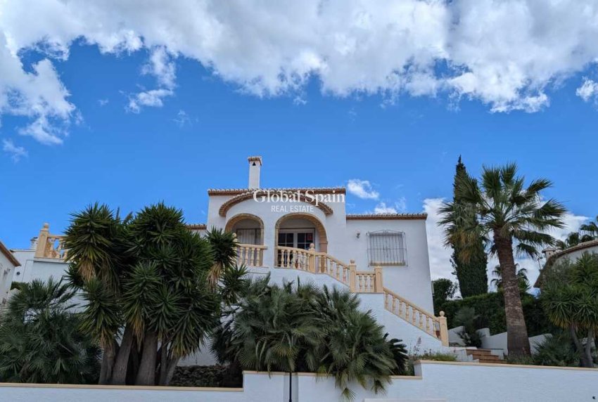 Revente - VILLA -
PEDREGUER - Inland