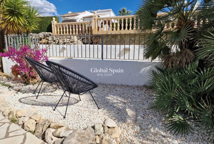 Revente - VILLA -
PEDREGUER - Inland