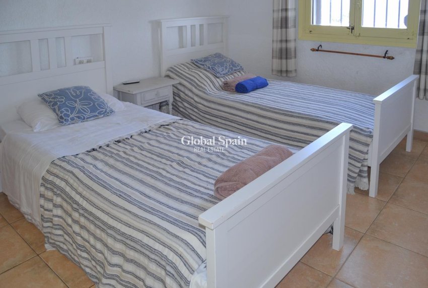 Revente - VILLA -
PEDREGUER - Inland