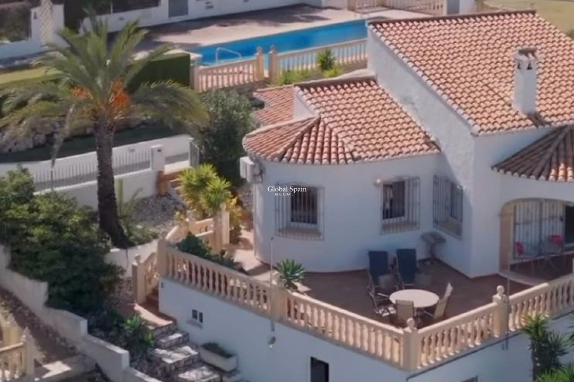 Revente - VILLA -
PEDREGUER - Inland
