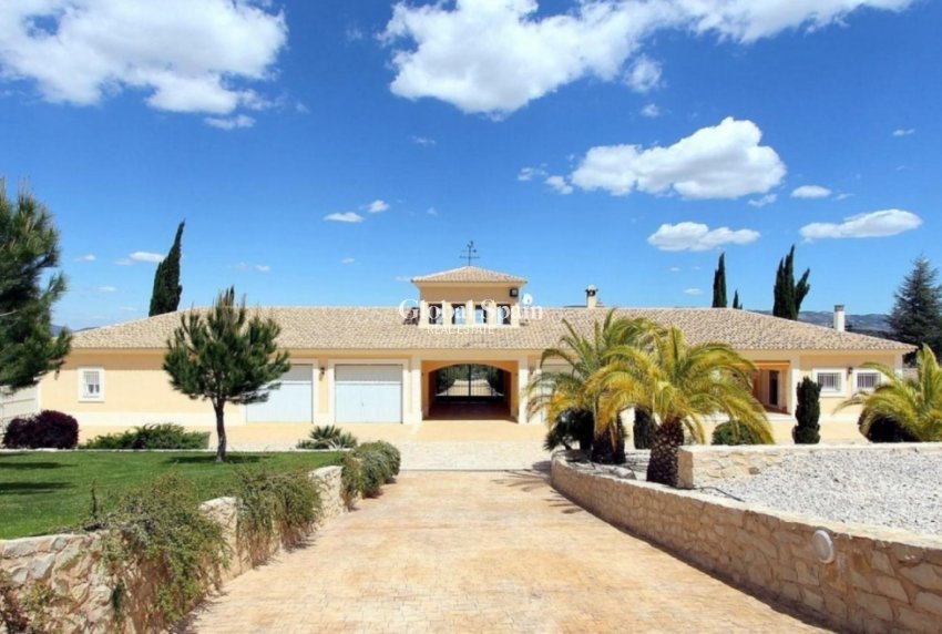 Revente - VILLA -
PENÀGUILA - Inland