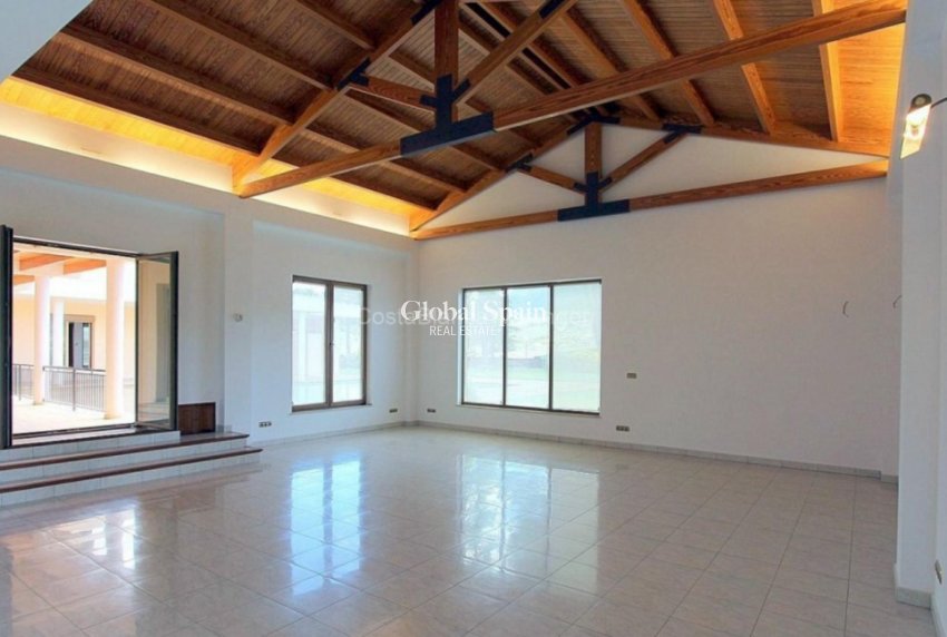 Revente - VILLA -
PENÀGUILA - Inland