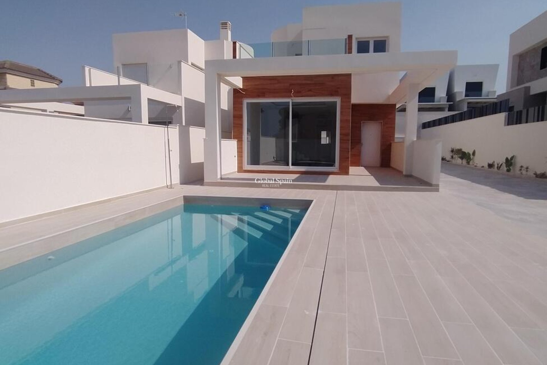 Revente - Villa Penthouse -
TORREVIEJA - Aguas Nuevas