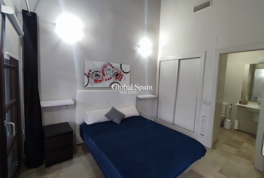 Revente - VILLA -
PERALEJA GOLF - Inland