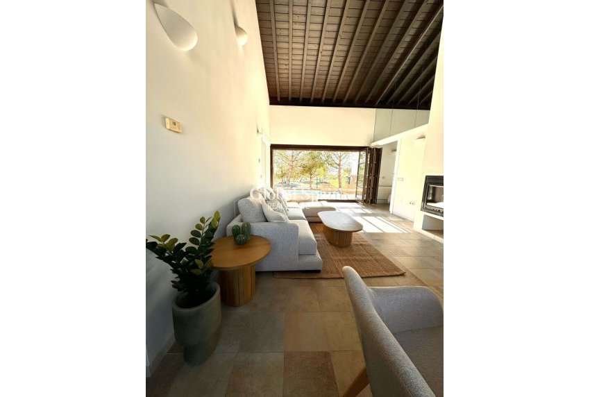 Revente - VILLA -
PERALEJA GOLF - Inland