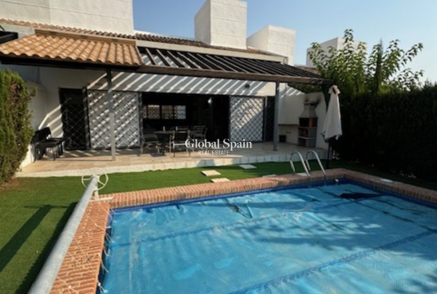 Revente - VILLA -
PERALEJA GOLF - Inland