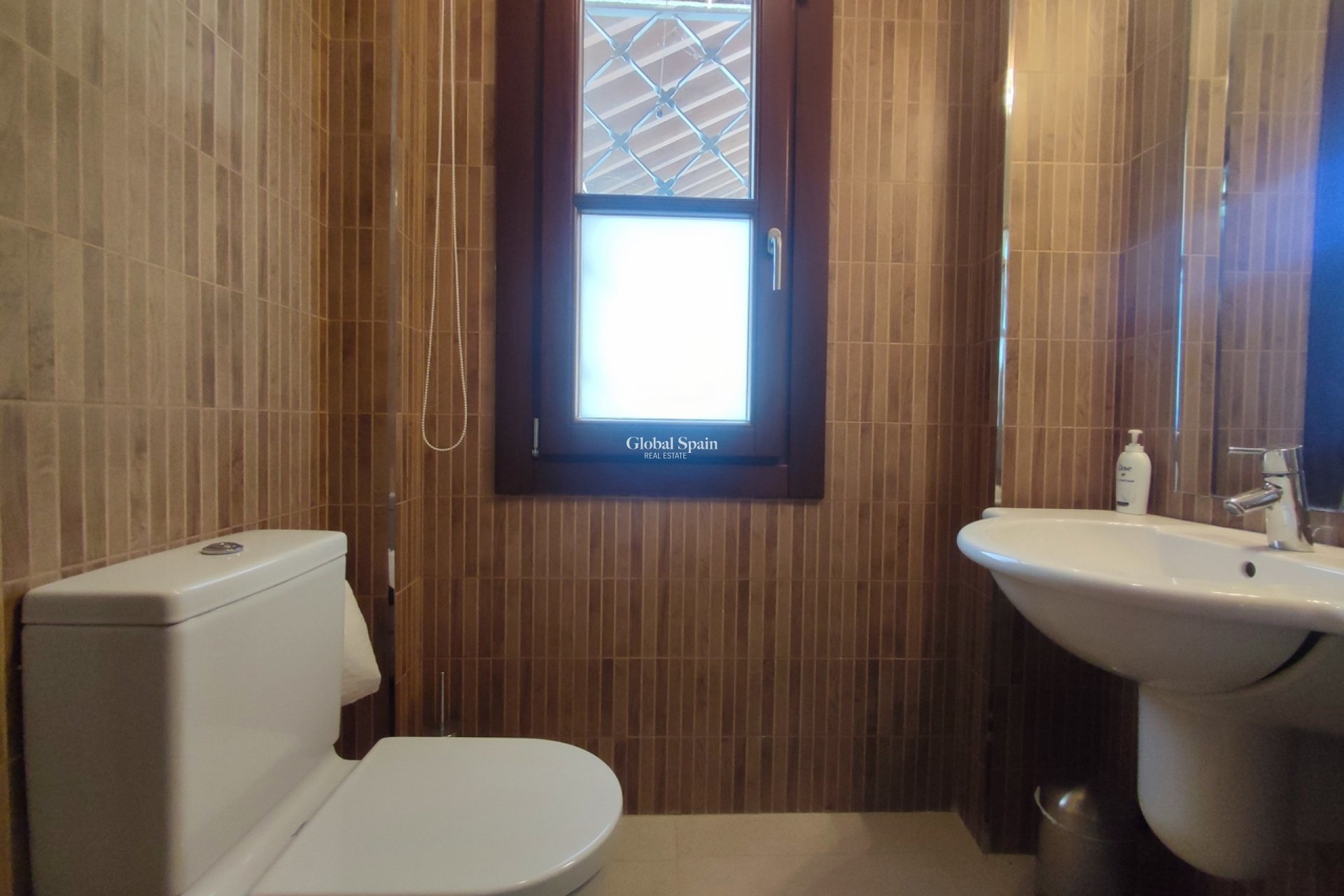 Revente - VILLA -
PERALEJA GOLF - Inland