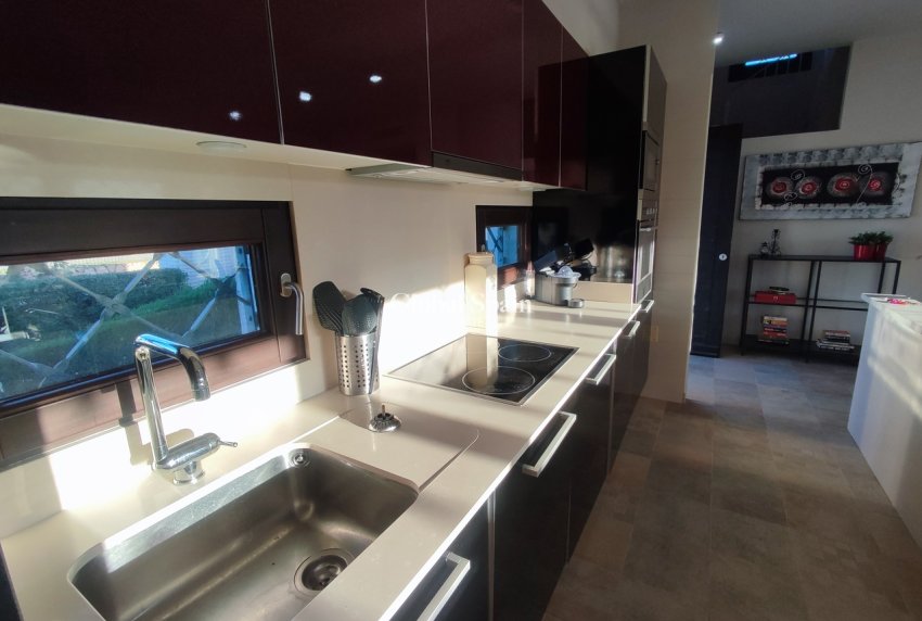 Revente - VILLA -
PERALEJA GOLF - Inland