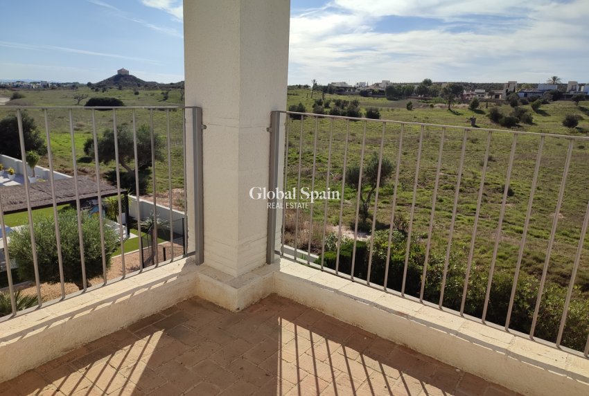 Revente - VILLA -
PERALEJA GOLF - Inland