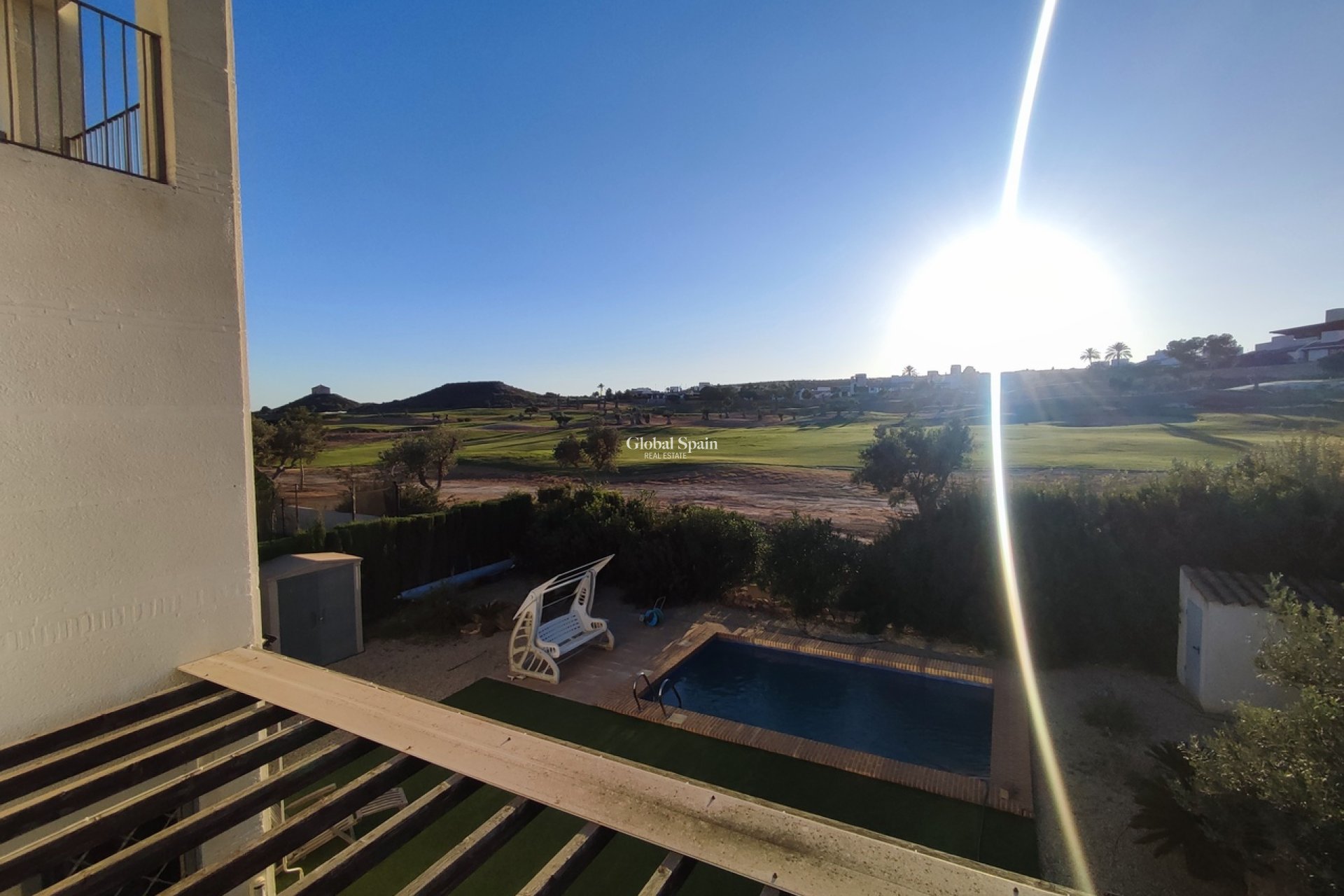 Revente - VILLA -
PERALEJA GOLF - Inland