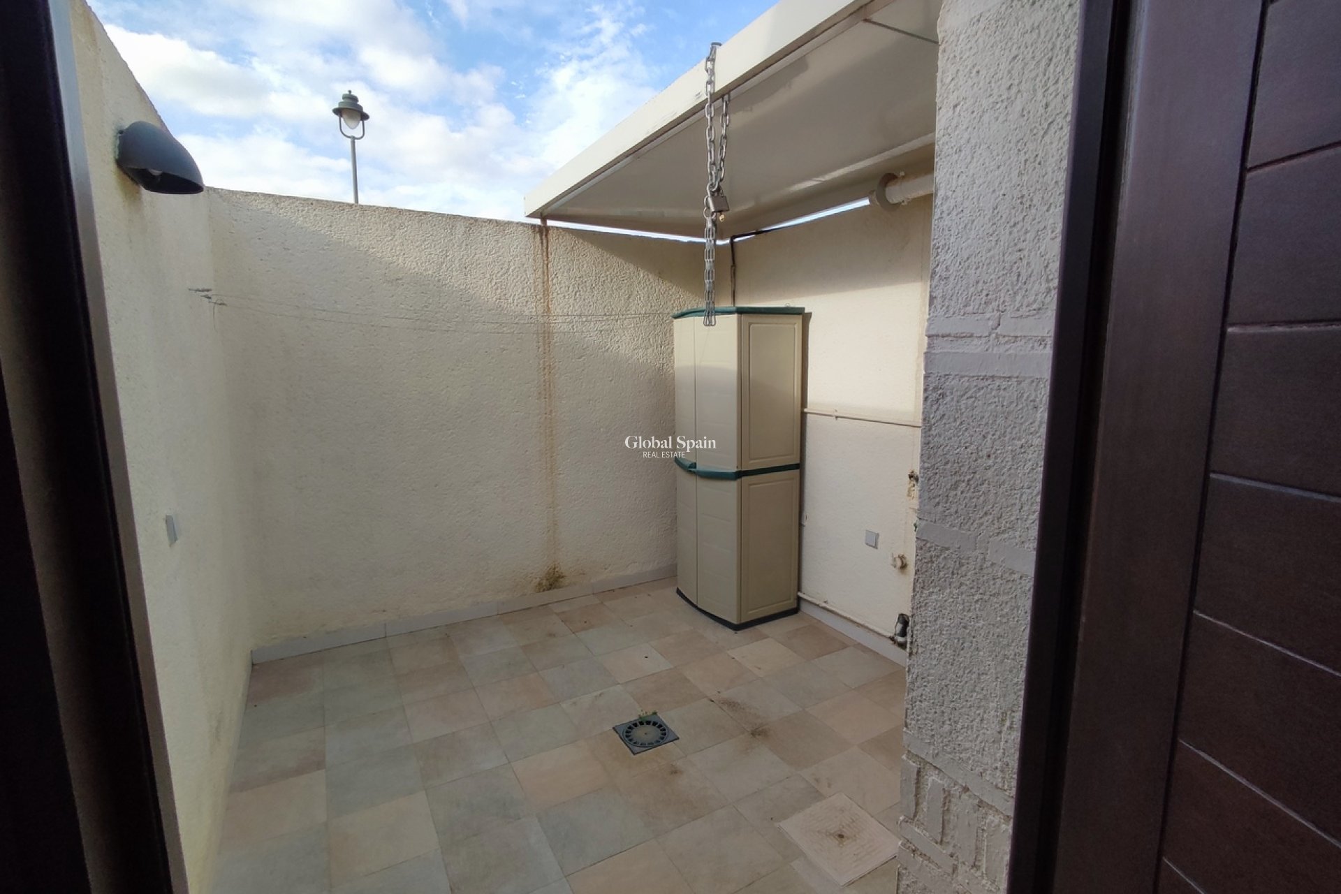 Revente - VILLA -
PERALEJA GOLF - Inland