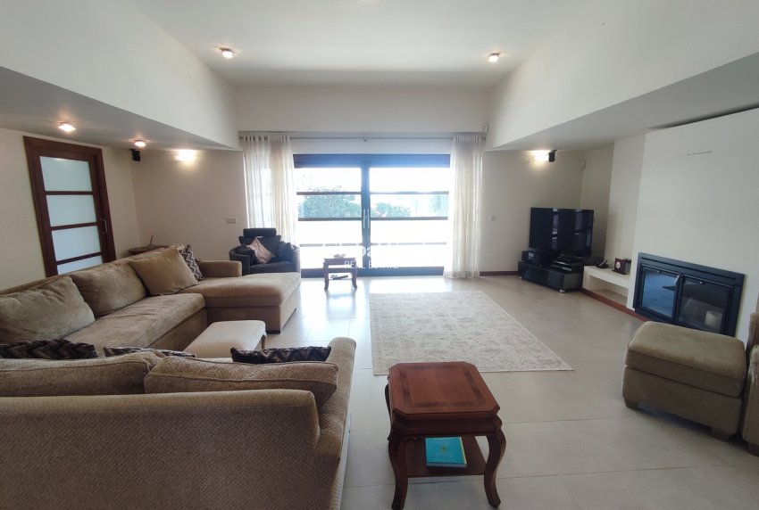 Revente - VILLA -
PERALEJA GOLF - Inland