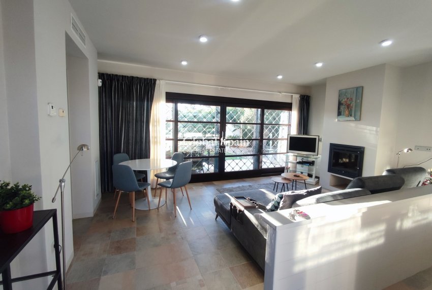 Revente - VILLA -
PERALEJA GOLF - Inland