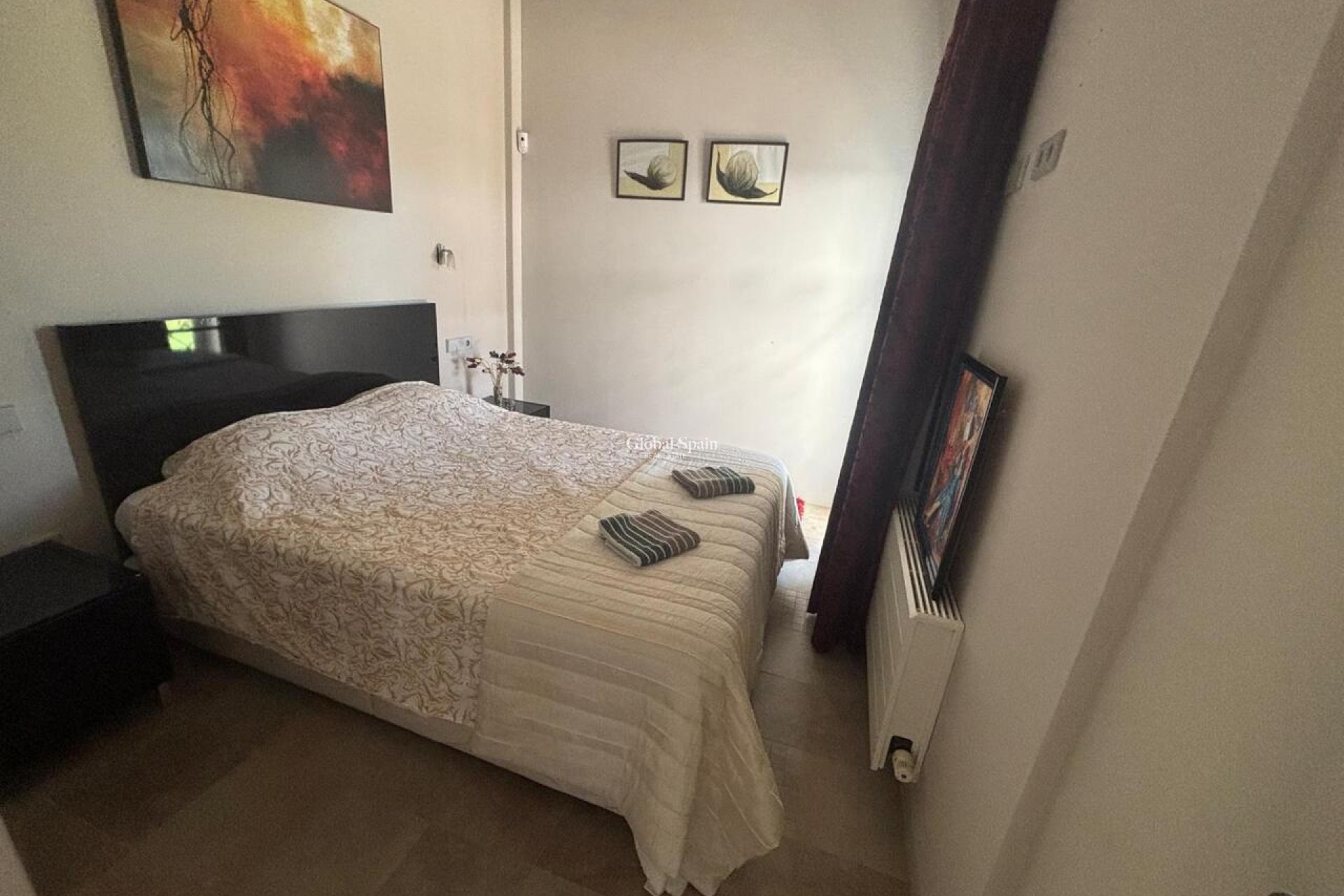 Revente - VILLA -
PERALEJA GOLF - Inland