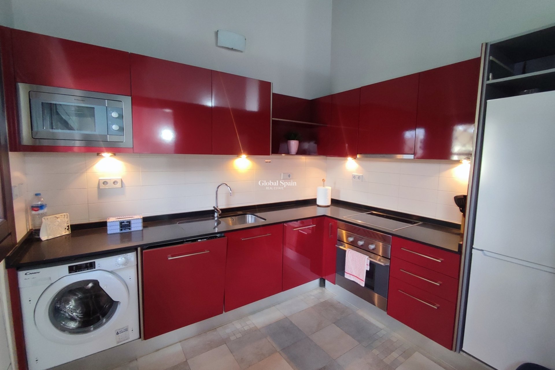 Revente - VILLA -
PERALEJA GOLF - Inland
