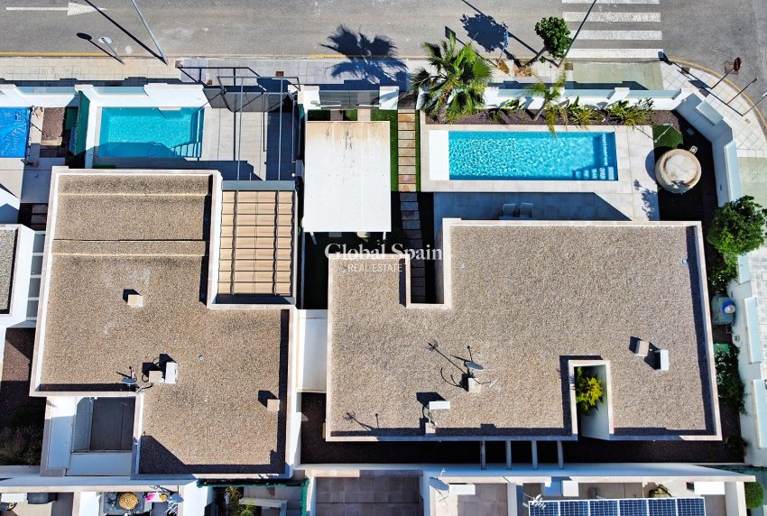 Revente - VILLA -
PILAR DE LA HORADADA - Costa Blanca