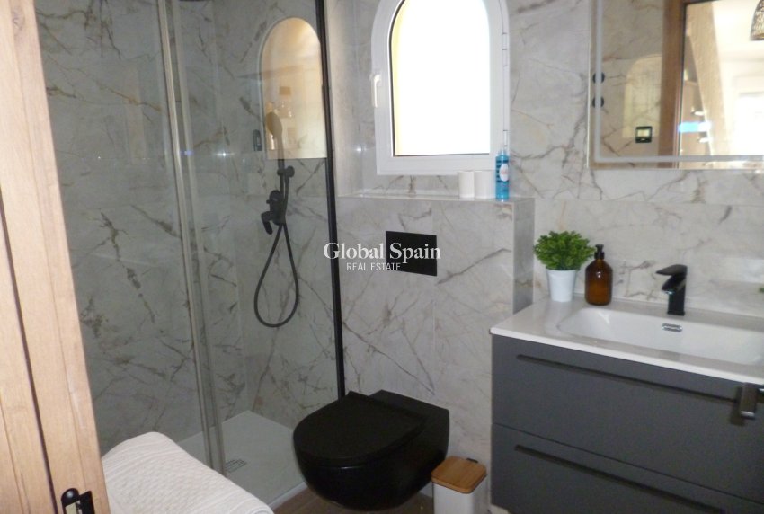 Revente - VILLA -
PILAR DE LA HORADADA - Costa Blanca