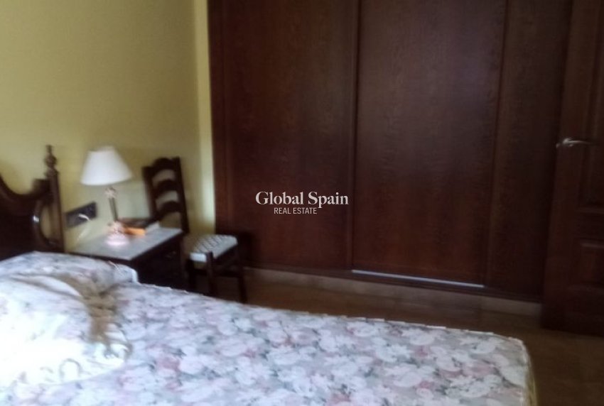 Revente - VILLA -
PILAR DE LA HORADADA - Costa Blanca