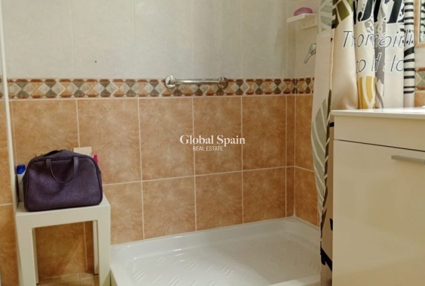 Revente - VILLA -
PILAR DE LA HORADADA - Costa Blanca