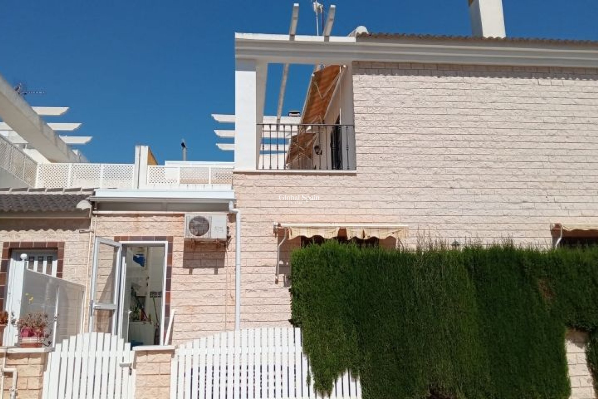 Revente - VILLA -
PILAR DE LA HORADADA - Costa Blanca