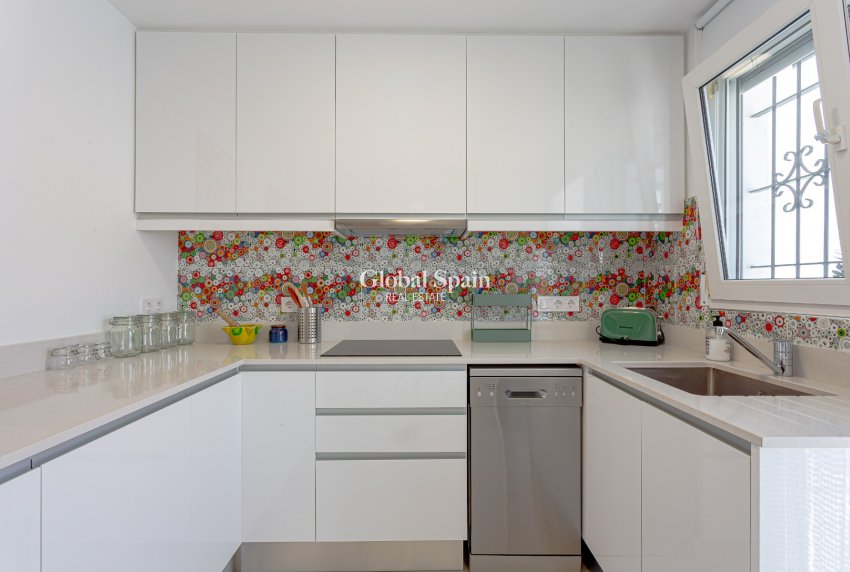 Revente - VILLA -
PILAR DE LA HORADADA - Costa Blanca