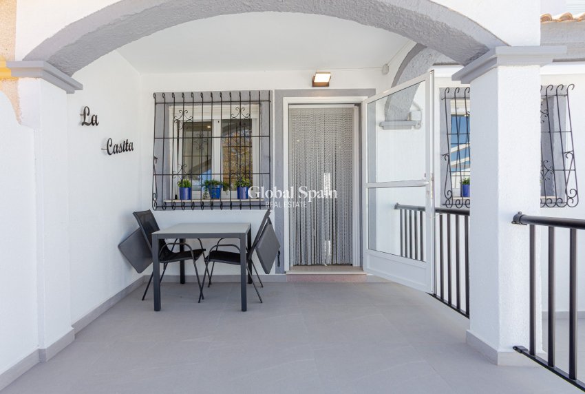 Revente - VILLA -
PILAR DE LA HORADADA - Costa Blanca