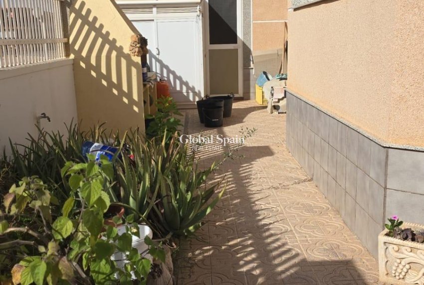 Revente - VILLA -
PILAR DE LA HORADADA - Pilar de la Horadada