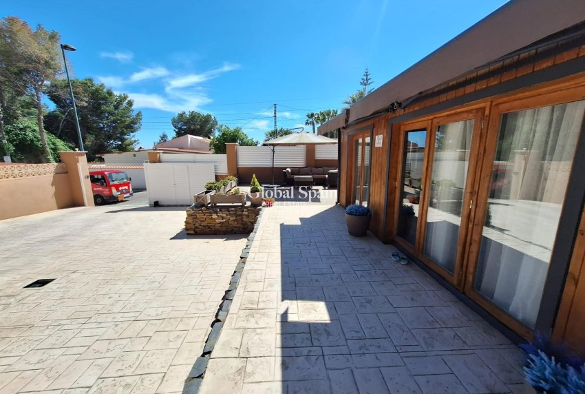Revente - VILLA -
PILAR DE LA HORADADA - Pinar de Campoverde