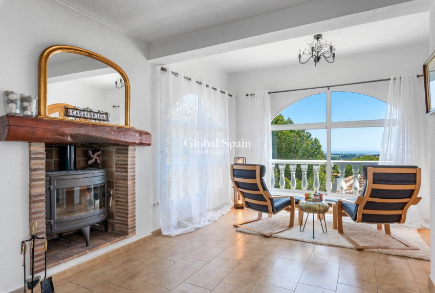 Revente - VILLA -
PINAR DE CAMPOVERDE - Costa Blanca