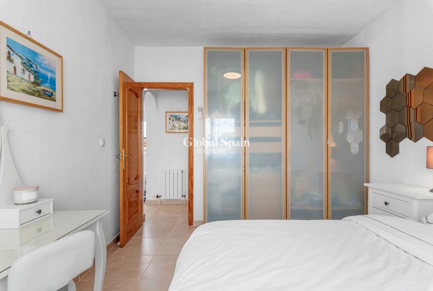Revente - VILLA -
PINAR DE CAMPOVERDE - Costa Blanca