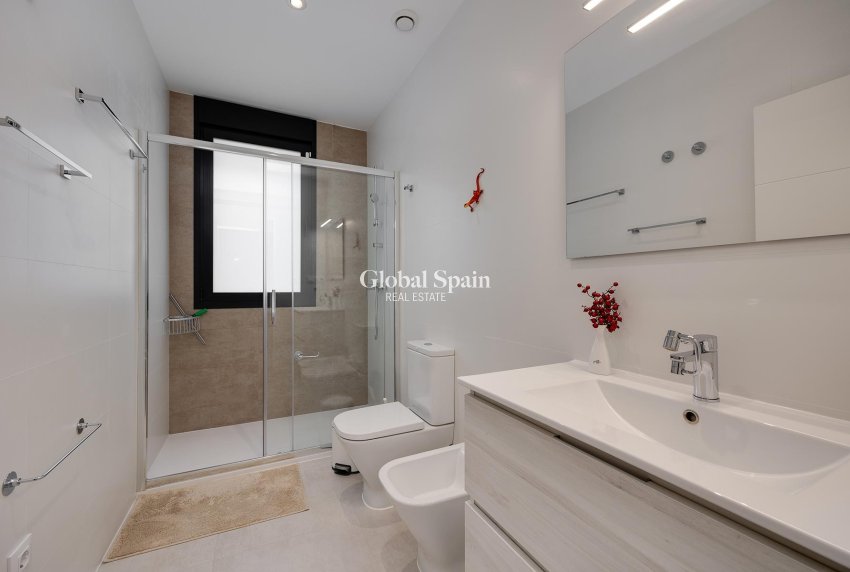 Revente - VILLA -
PINAR DE CAMPOVERDE - Inland